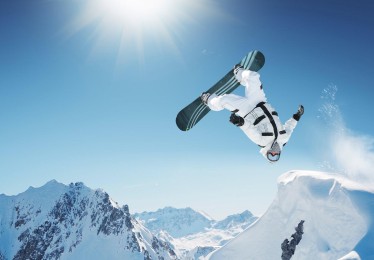 中国竞彩网|红牌风波幕后，徐新坦然受罚，海港紧急维稳防内讧