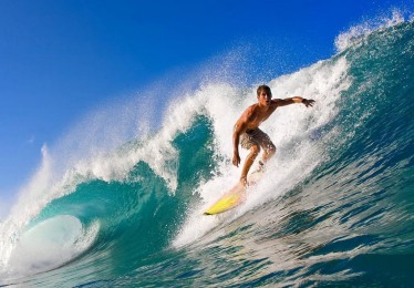 中国竞彩网首页：山东泰山足球俱乐部重磅官宣，续约中场核心廖力生与锋线王牌克雷桑