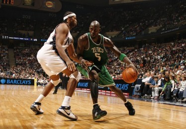 中国竞彩网|黄金左脚引爆天河！韦世豪，为身后几万球迷而战，誓夺胜利