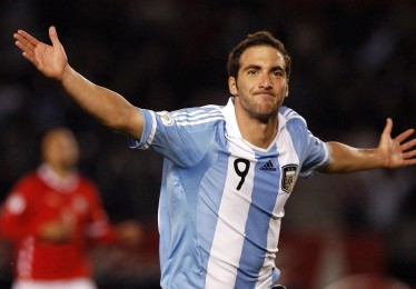 中国竞彩网首页官方_詹姆斯解析篮板新趋势，三分浪潮如何改写进攻篮板生态