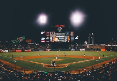 中国竞彩网：德甲积分榜风云，南天王一骑绝尘，欧冠区争夺白热化